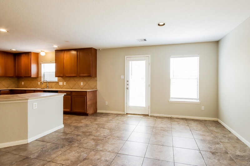 1,705/Mo, 358 Remington Harbor Ct Houston, TX 77073 Dining Room View