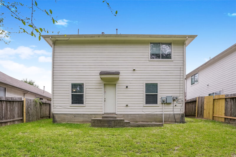 1,845/Mo, 2823 Cypress Island Dr Houston, TX 77073 Rear View