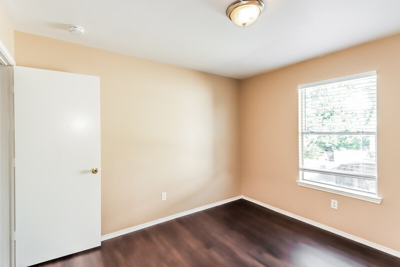 1,975/Mo, 407 Willow West Dr Houston, TX 77073 Bedroom View