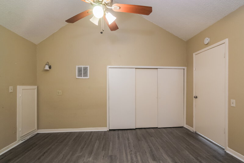 0/Mo, 13210 Creekview Park Dr Houston, TX 77082 Bedroom View 2