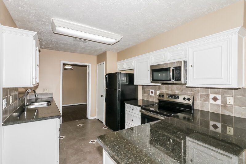 1,625/Mo, 3425 Benfield Dr Houston, TX 77082 Kitchen View 2