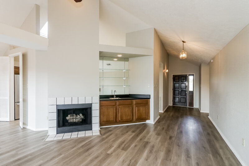 2,070/Mo, 16119 Salida de Sol Dr Houston, TX 77083 Living Room View