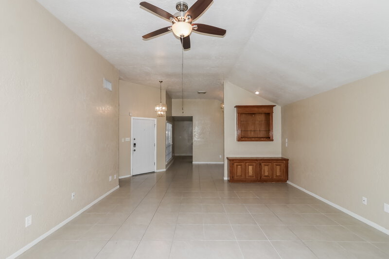 1,560/Mo, 15626 Barbarossa Dr Houston, TX 77083 Living Room View 2