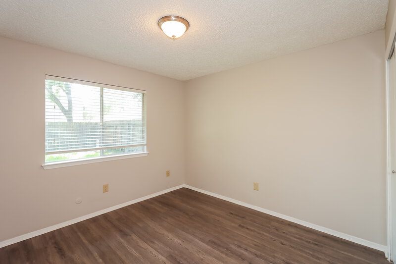 1,815/Mo, 16303 La Gloria Dr Houston, TX 77083 Bedroom View 2