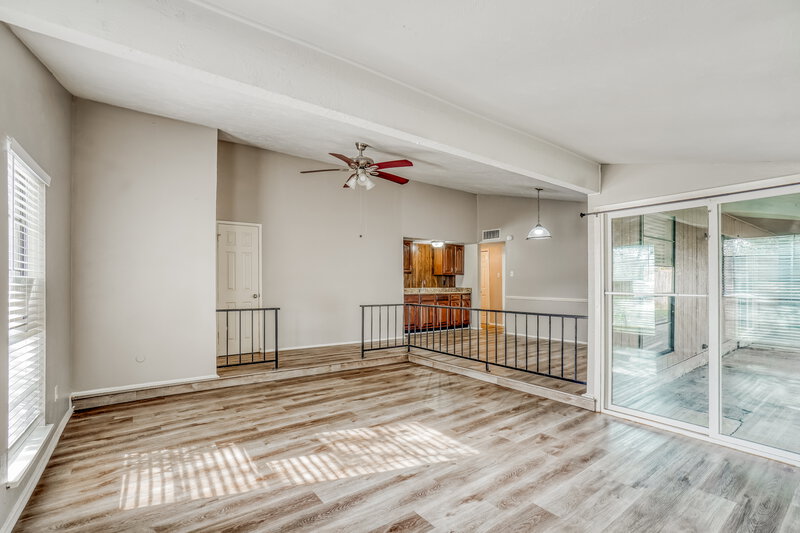 1,645/Mo, 15614 Mendocino Dr Houston, TX 77083 Living Room View 2