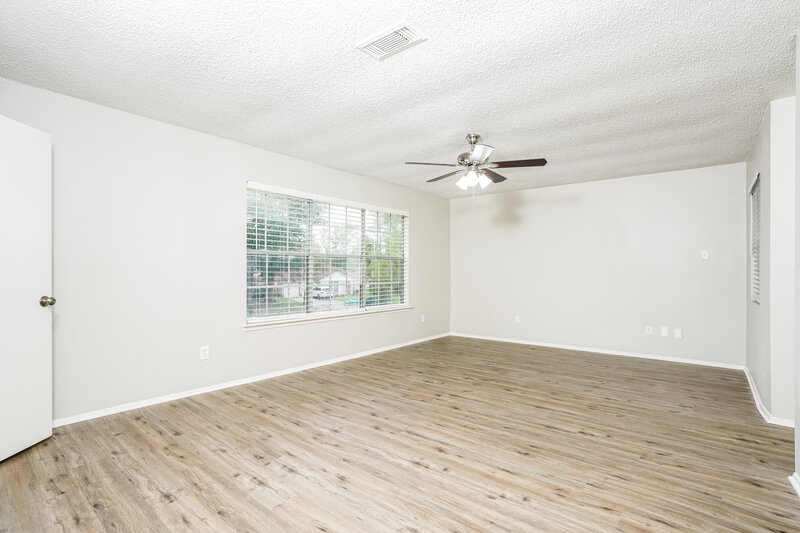 1,895/Mo, 16211 Sierra Grande Dr Houston, TX 77083 Main Bedroom View