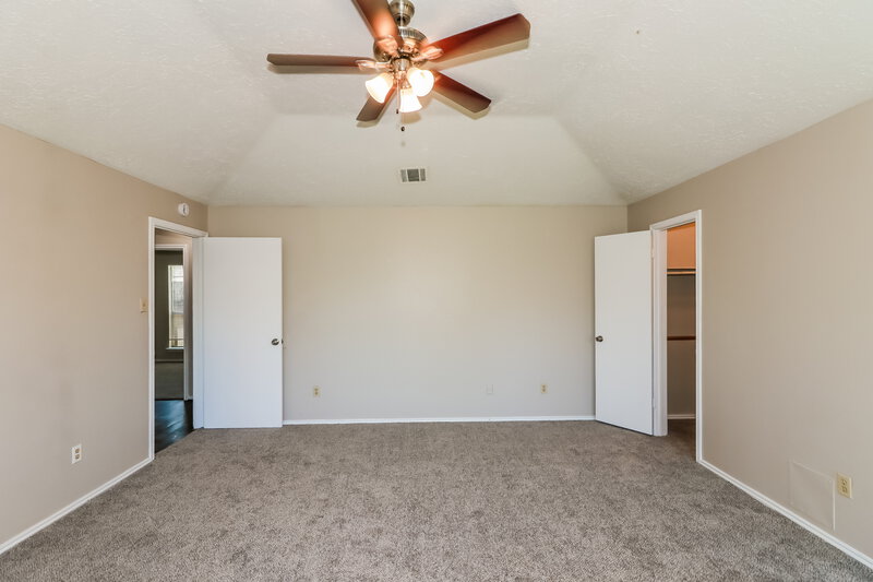 1,760/Mo, 15306 Evergreen Place Dr Houston, TX 77083 Main Bedroom View 2