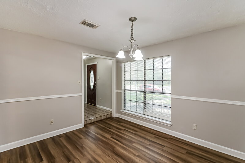 1,960/Mo, 15127 Camino del Sol Dr Houston, TX 77083 Dining Room View