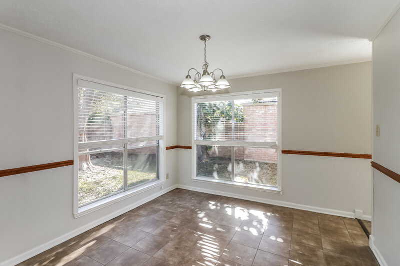 1,570/Mo, 7406 San Simeon Dr Houston, TX 77083 Dining Room View