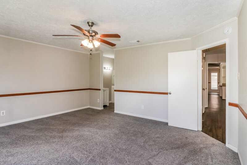 1,570/Mo, 7406 San Simeon Dr Houston, TX 77083 Main Bedroom View 2