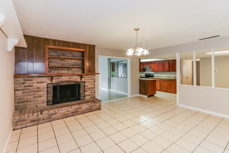 1,835/Mo, 15619 Loma Verde Dr Houston, TX 77083 Living Room View