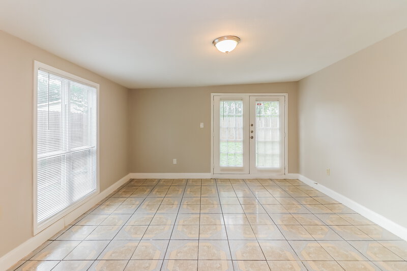 1,835/Mo, 15619 Loma Verde Dr Houston, TX 77083 Dining Room View