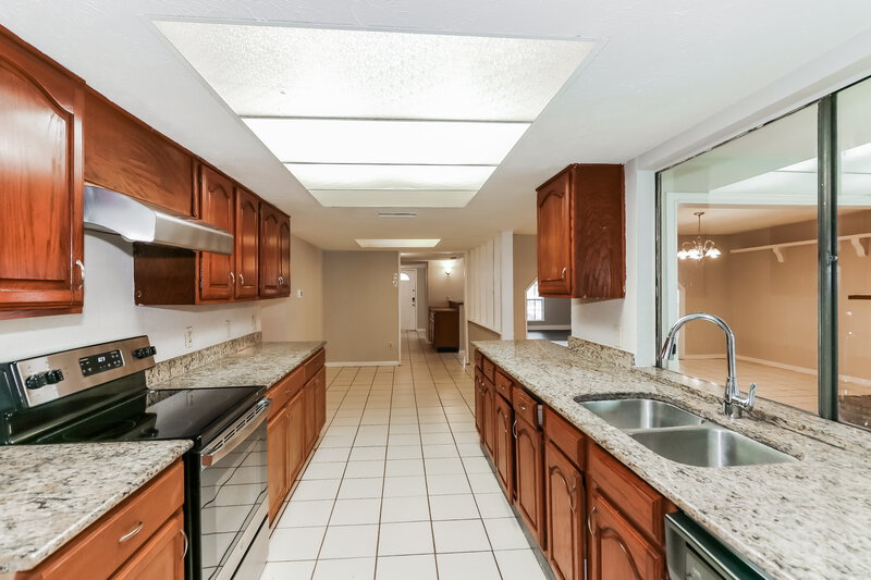 1,835/Mo, 15619 Loma Verde Dr Houston, TX 77083 Kitchen View 2