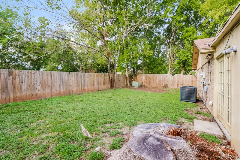 1,835/Mo, 15619 Loma Verde Dr Houston, TX 77083 Exterior View