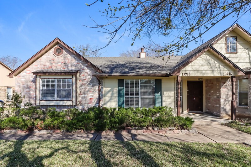1,725/Mo, 13916 Bonnercrest Dr Houston, TX 77083 External View