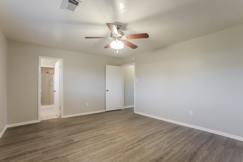 1,890/Mo, 4435 Jura Dr Houston, TX 77084 Master Bedroom View 2