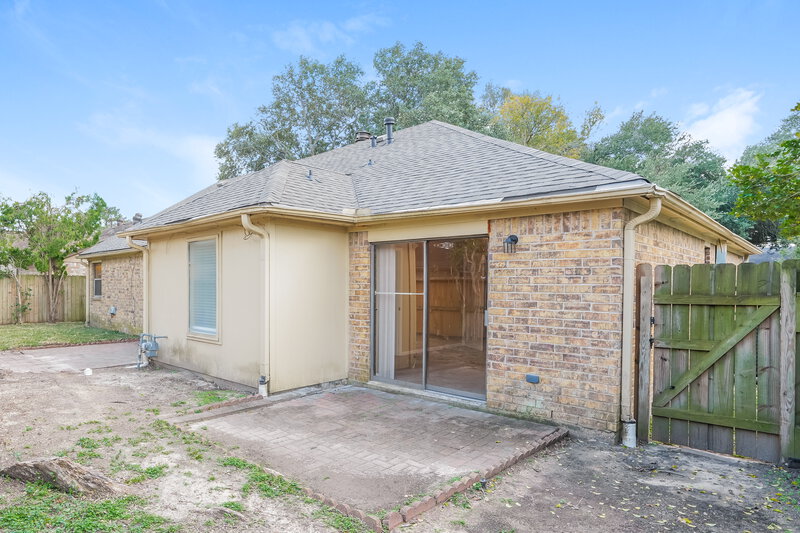 0/Mo, 17510 Mapletrail Dr Houston, TX 77084 Rear View 2