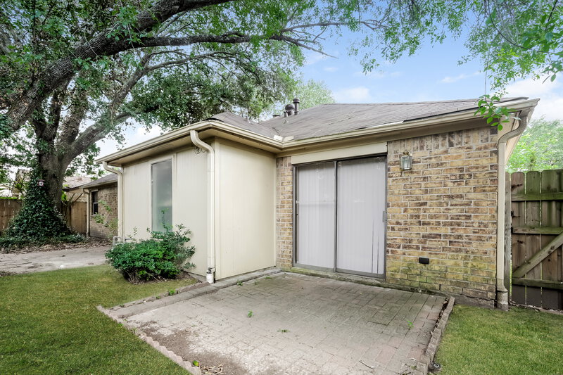 0/Mo, 17510 Mapletrail Dr Houston, TX 77084 Rear View 3