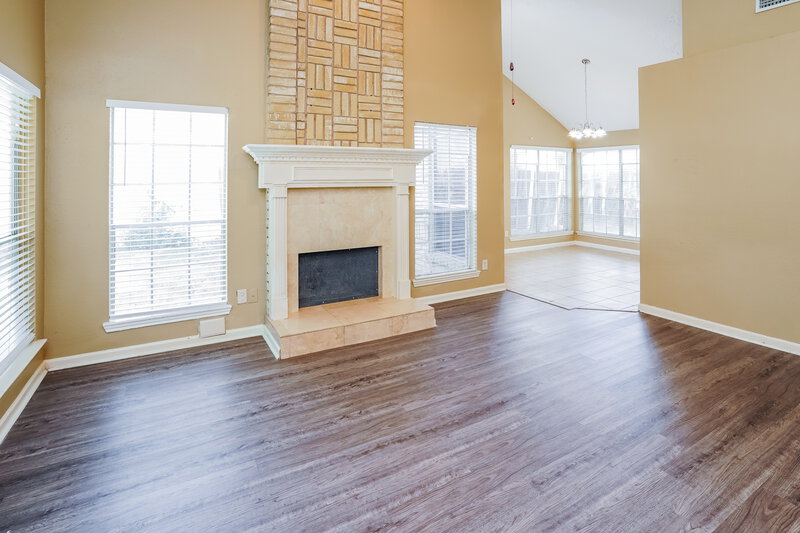1,955/Mo, 18082 Garden Manor Dr Houston, TX 77084 Living Room View