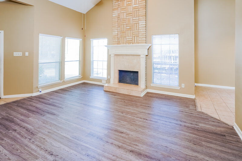1,955/Mo, 18082 Garden Manor Dr Houston, TX 77084 Living Room View 3