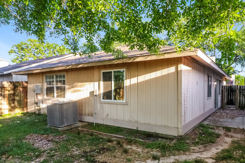 1,655/Mo, 17728 Northhagen Dr Houston, TX 77084 Rear View