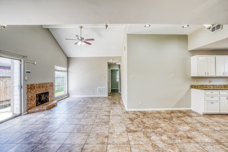 1,650/Mo, 6395 Crossway Dr Houston, TX 77084 Dining Room View