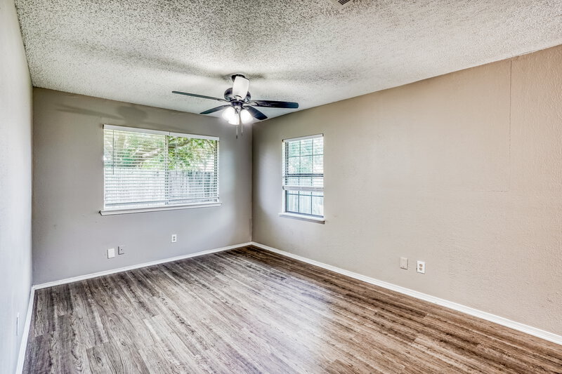 1,650/Mo, 6395 Crossway Dr Houston, TX 77084 Main Bedroom View