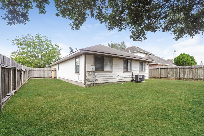 1,670/Mo, 6395 Crossway Dr Houston, TX 77084 Rear View 2
