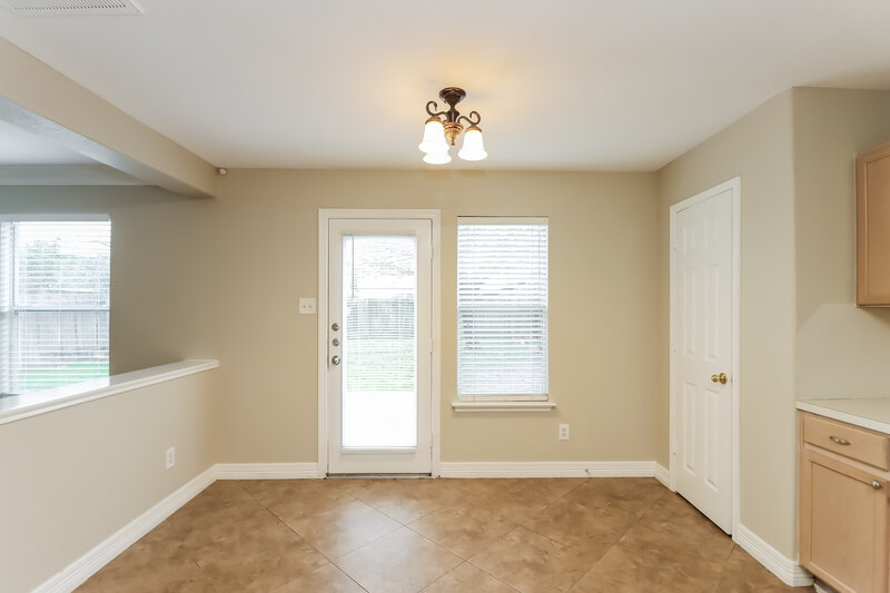 1,945/Mo, 15411 Blue Creek Ranch Dr Houston, TX 77086 Dining Room View