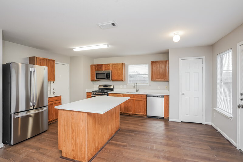 2,125/Mo, 13426 Fountain Hills Ct Houston, TX 77086 Kitchen View