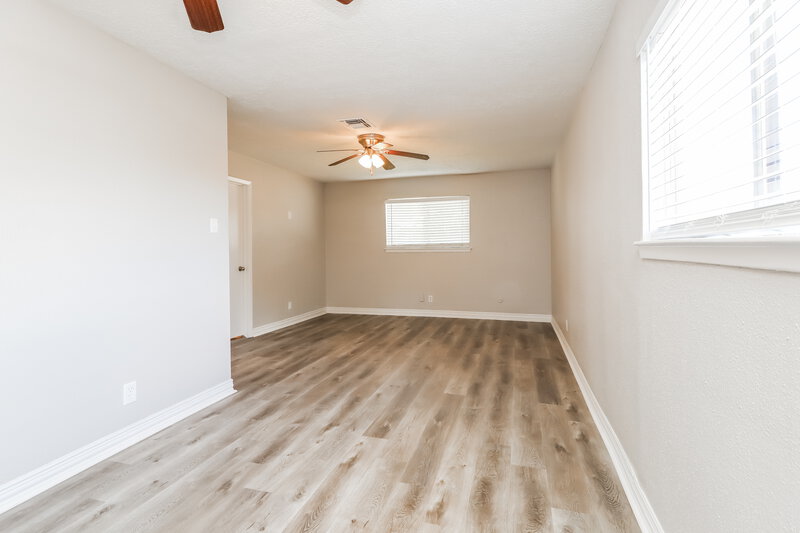 1,680/Mo, 6634 Sandswept Ln Houston, TX 77086 Main Bedroom View 2