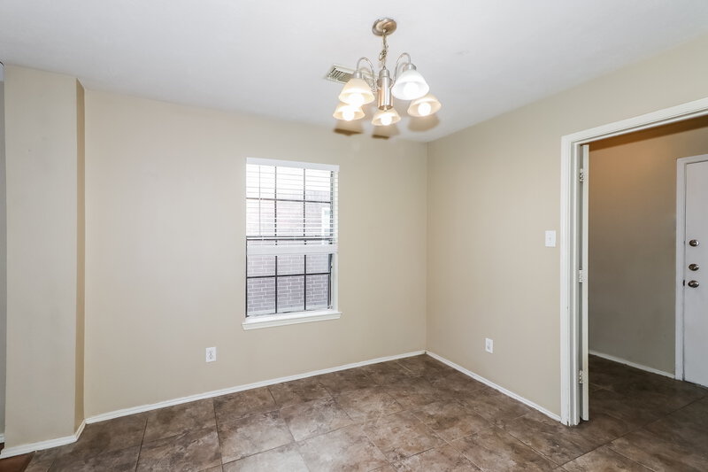 1,795/Mo, 6618 Sutton Meadows Dr Houston, TX 77086 Dining Room View