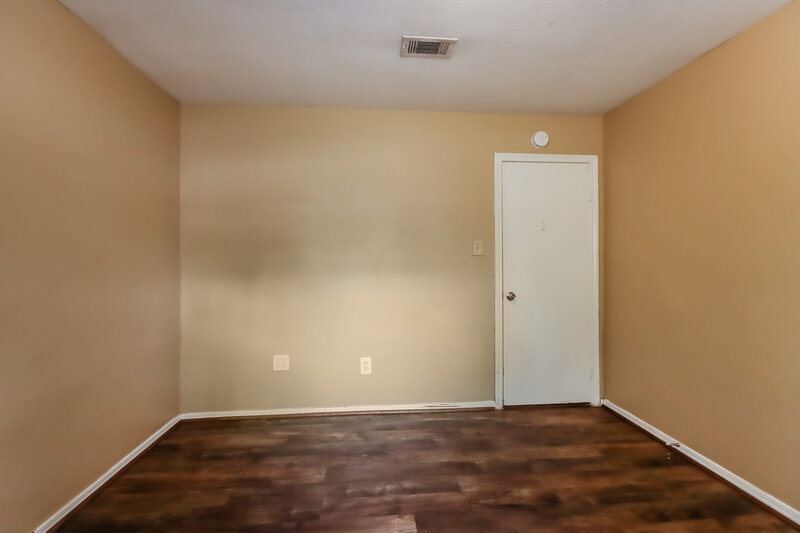 1,670/Mo, 7742 Alperton Dr Houston, TX 77088 Bedroom View 4