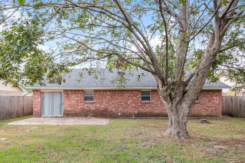 1,670/Mo, 7742 Alperton Dr Houston, TX 77088 Rear View