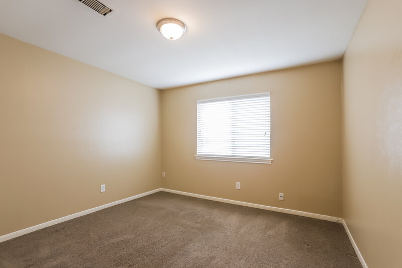 0/Mo, 6014 Maywood Forest Dr Houston, TX 77088 Bedroom View