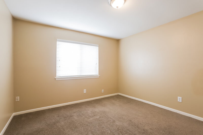 0/Mo, 6014 Maywood Forest Dr Houston, TX 77088 Bedroom View 3