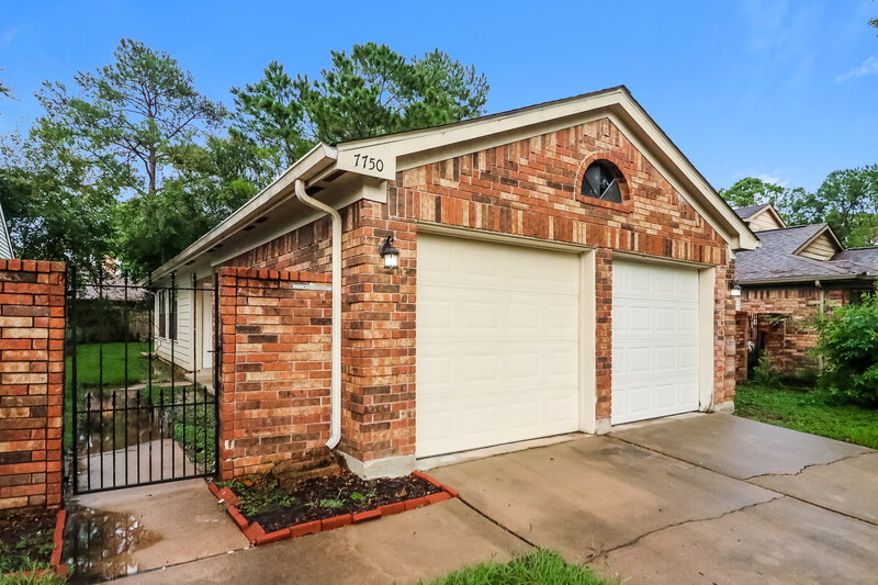 1,815/Mo, 7750 High Village Dr Houston, TX 77095 Front View