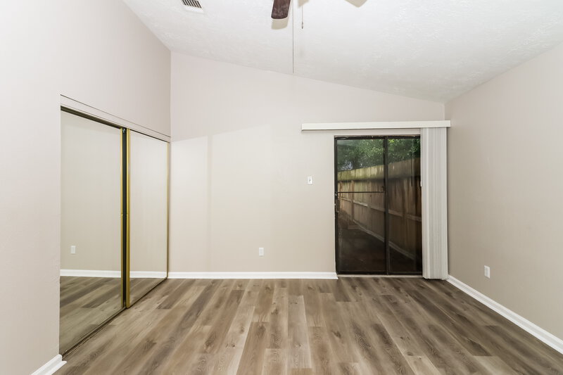 1,815/Mo, 7750 High Village Dr Houston, TX 77095 Main Bedroom View