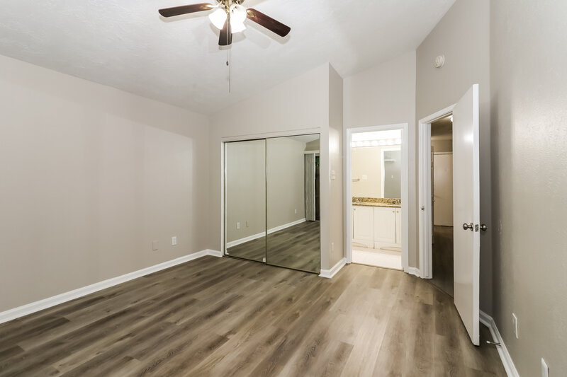 1,815/Mo, 7750 High Village Dr Houston, TX 77095 Main Bedroom View 2