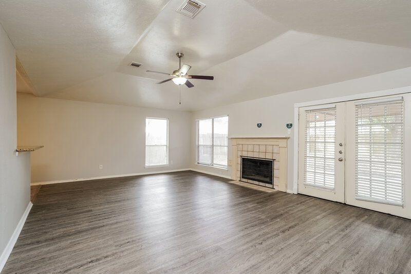 2,670/Mo, 16746 Summer Dawn Ln Houston, TX 77095 Living Room View 2