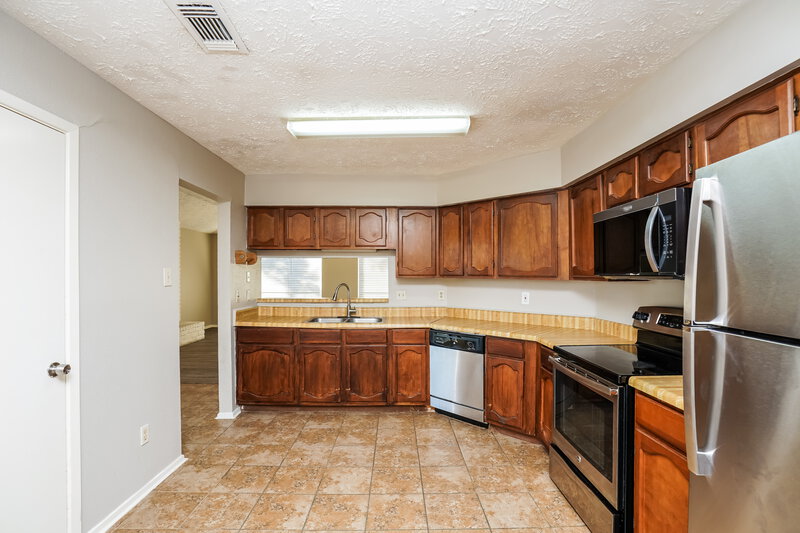 1,695/Mo, 7202 Skylight Ln Houston, TX 77095 Kitchen View 2