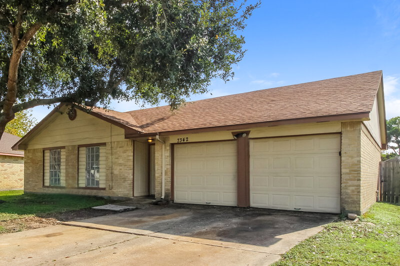1,760/Mo, 7342 Sonnet Glen Ln Houston, TX 77095 Front View