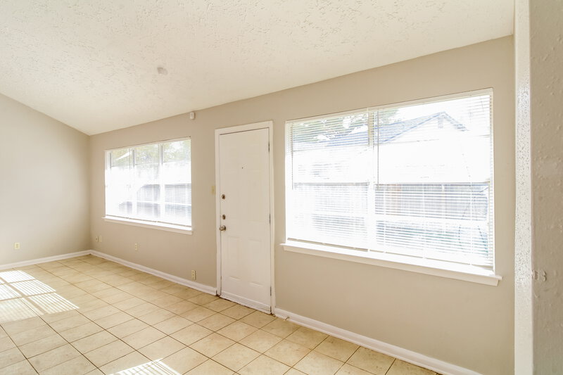 1,760/Mo, 7342 Sonnet Glen Ln Houston, TX 77095 Living Room View 2