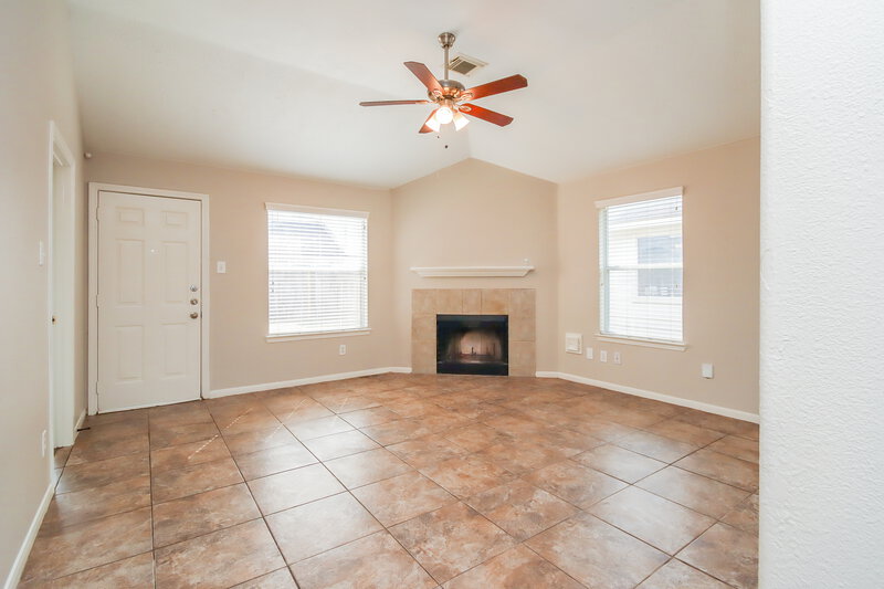 1,755/Mo, 21506 Lovis Way Humble, TX 77338 Living Room View