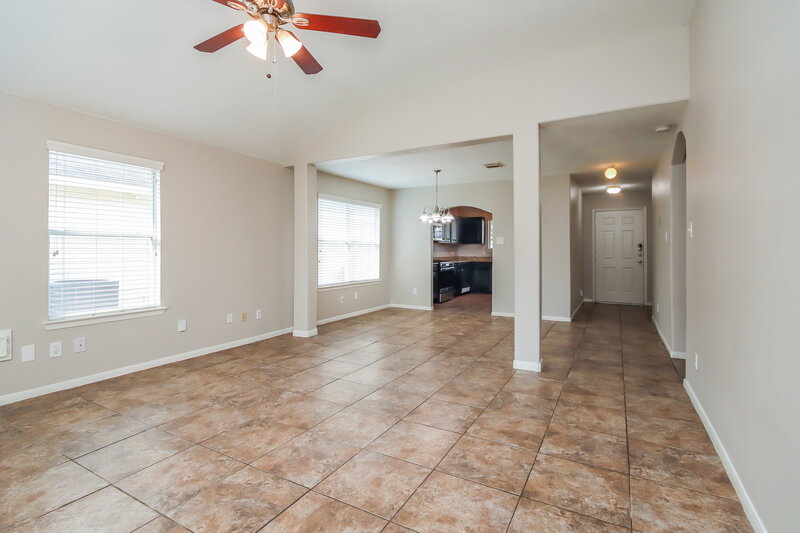 1,755/Mo, 21506 Lovis Way Humble, TX 77338 Living Room View 3