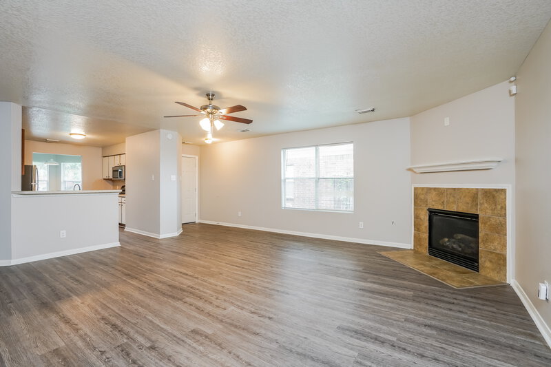 1,760/Mo, 20746 Fox Cliff Ln Humble, TX 77338 Living Room View