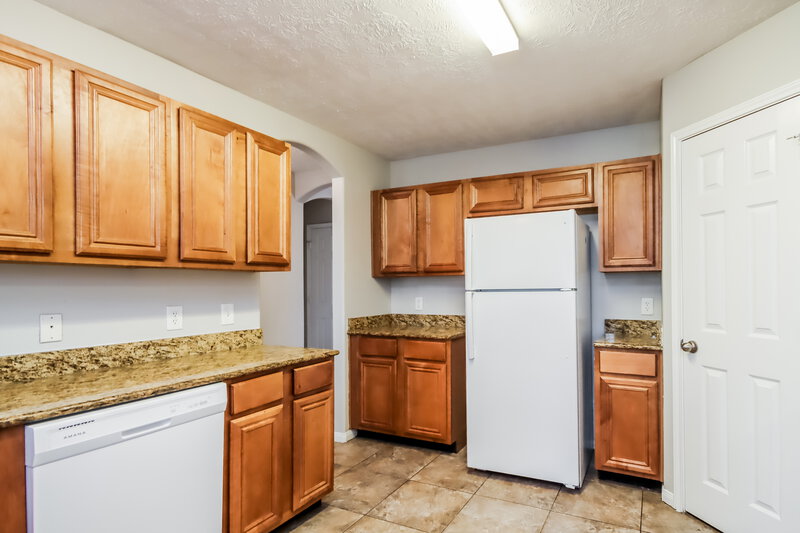2,230/Mo, 21515 Lovis Way Humble, TX 77338 Kitchen View