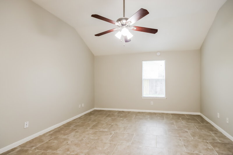 2,230/Mo, 21515 Lovis Way Humble, TX 77338 Main Bedroom View