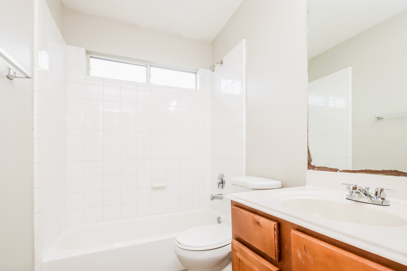 2,230/Mo, 21515 Lovis Way Humble, TX 77338 Bathroom View