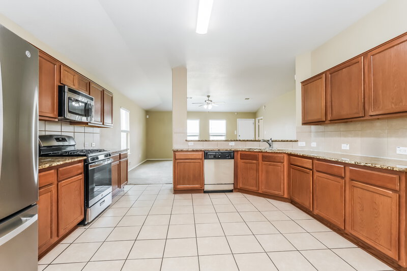 1,750/Mo, 20419 Friesian Trail Humble, TX 77338 Kitchen View